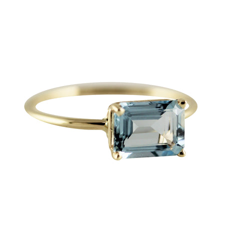14K TINY BAGUETTE AND ROUND DIAMONDS TIARA RING