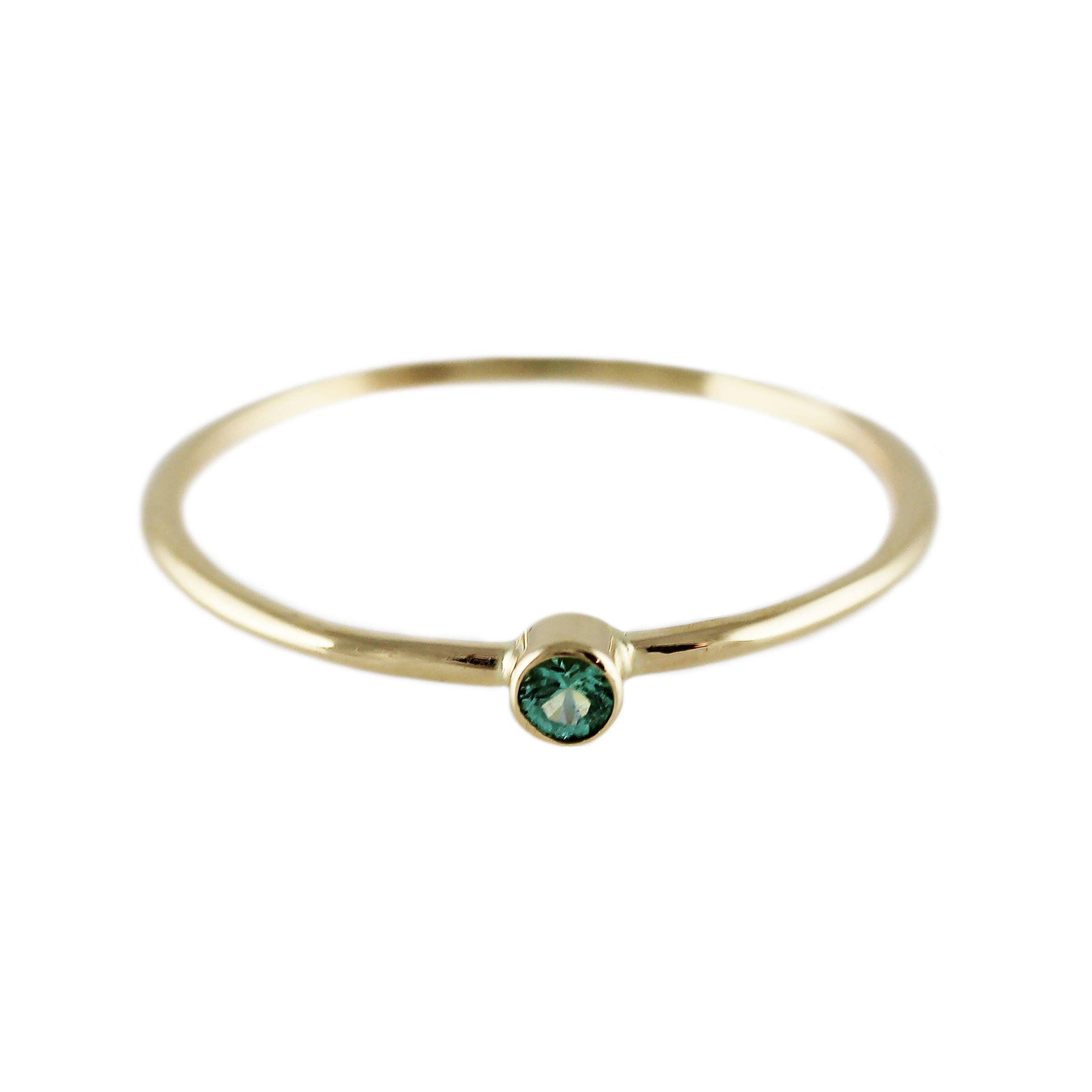 14K SINGLE EMERALD RING