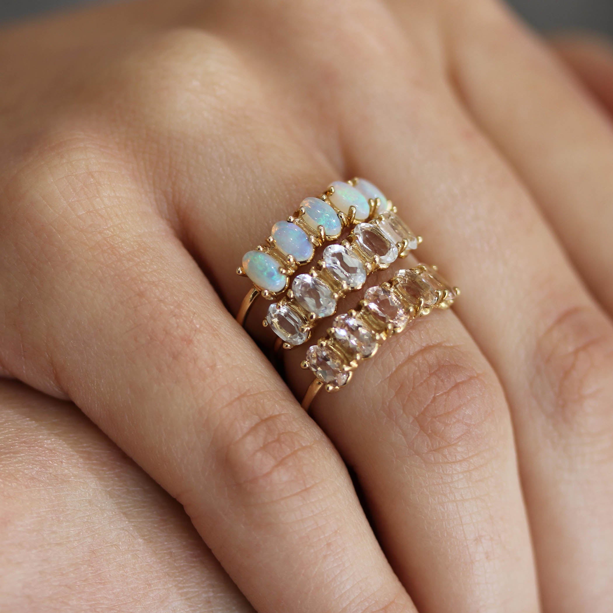5 OVAL WHITE TOPAZ RING