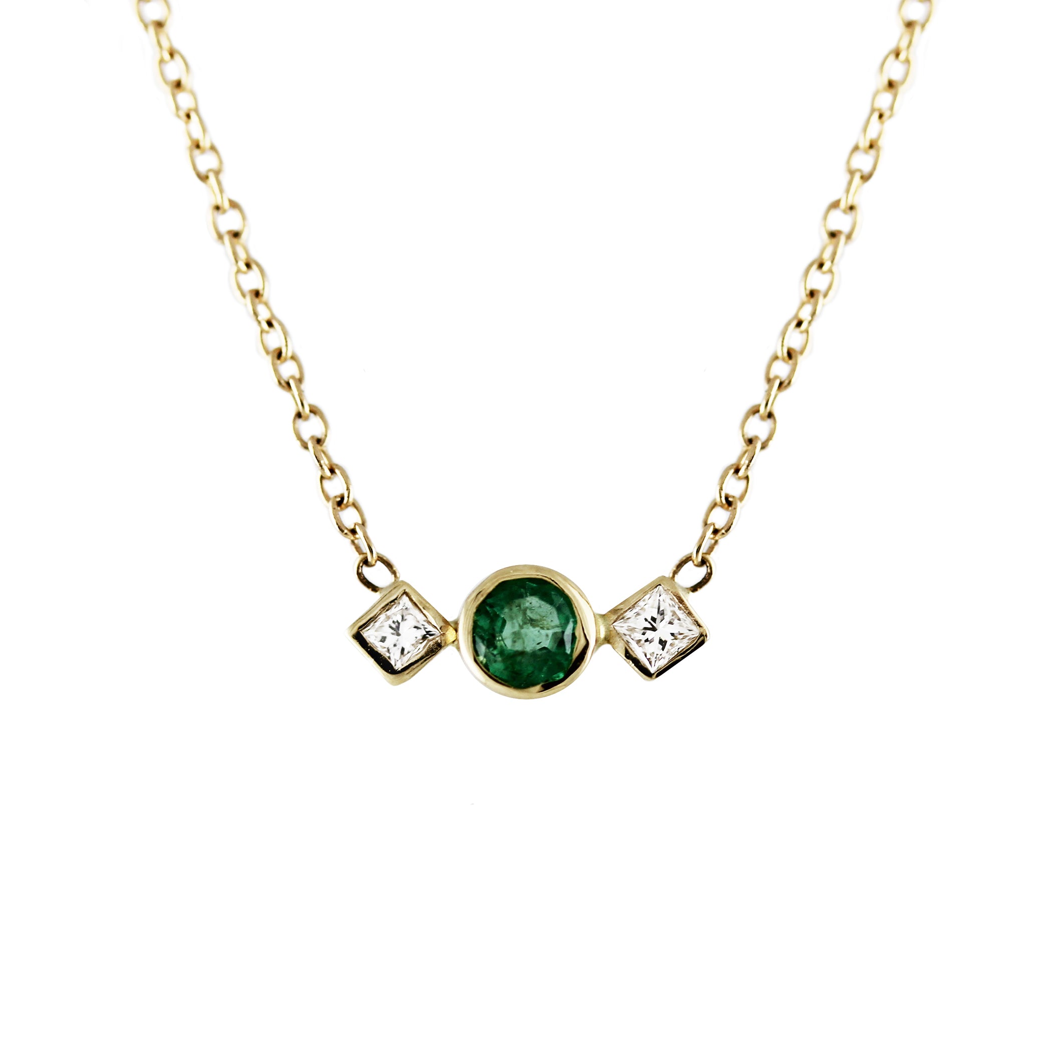 EMERALD WITH SQUARE SIDE DIAMONDS NECKLACE