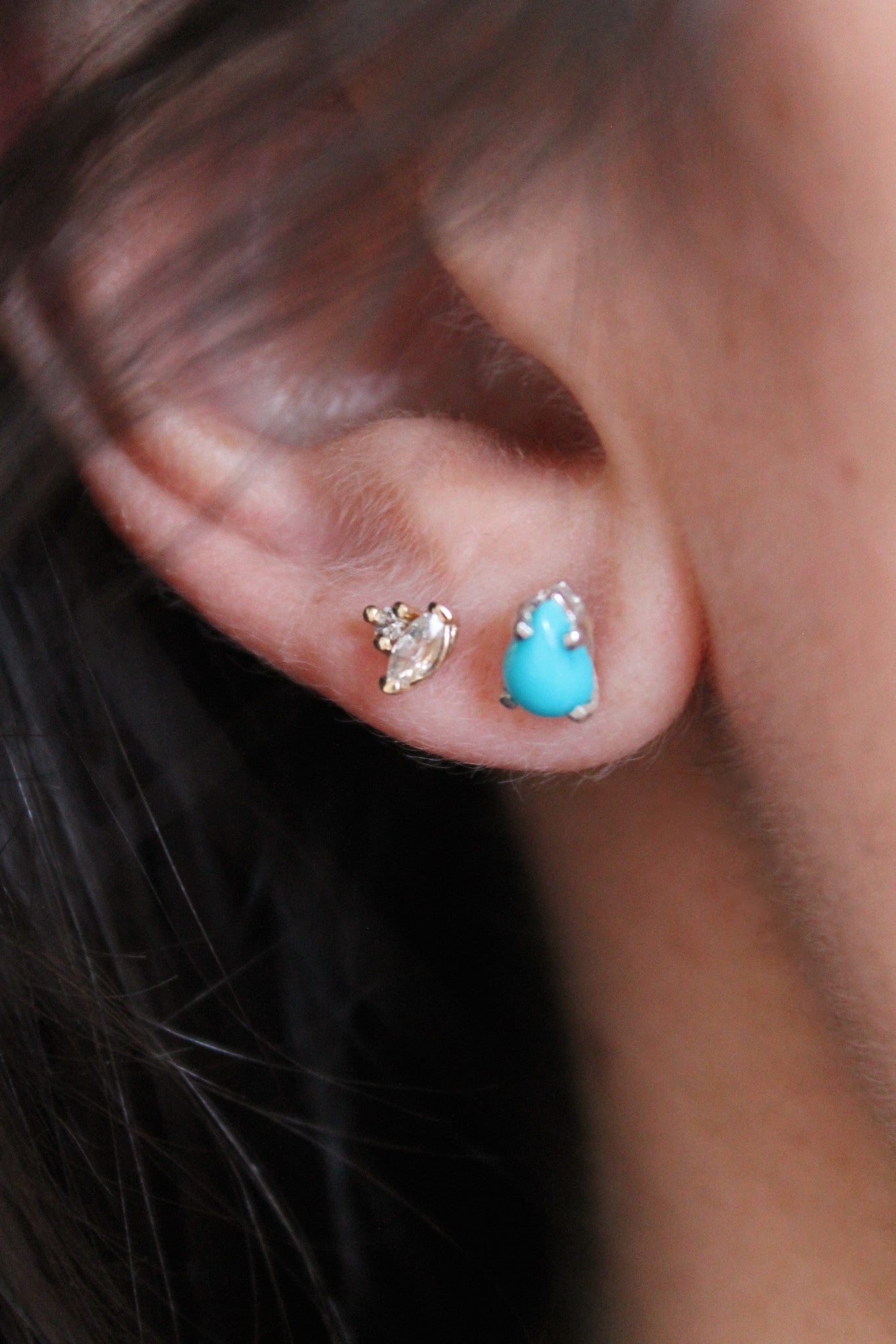 TURQUOISE PEAR EARRING