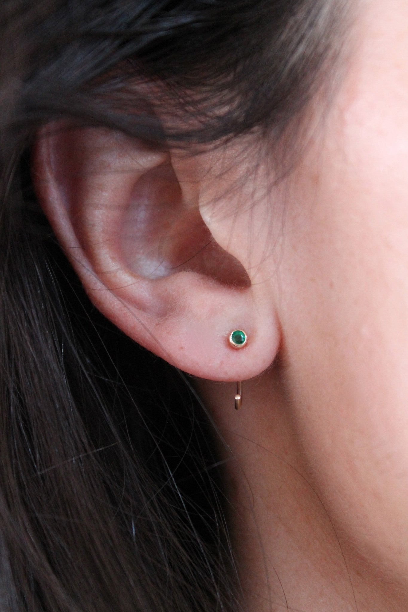 EMERALD TINY HOOPS