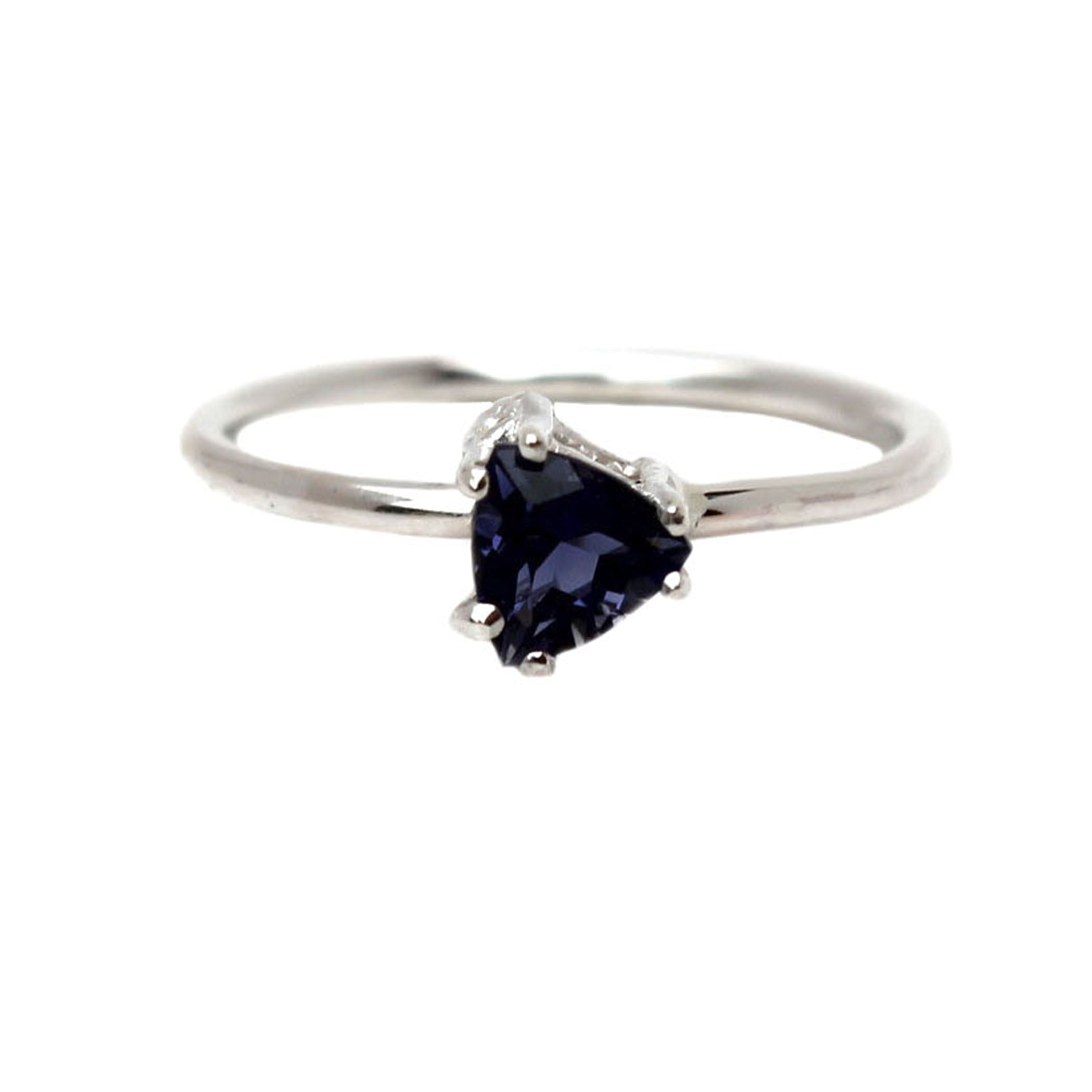 IOLITE TRILLION SILVER RING