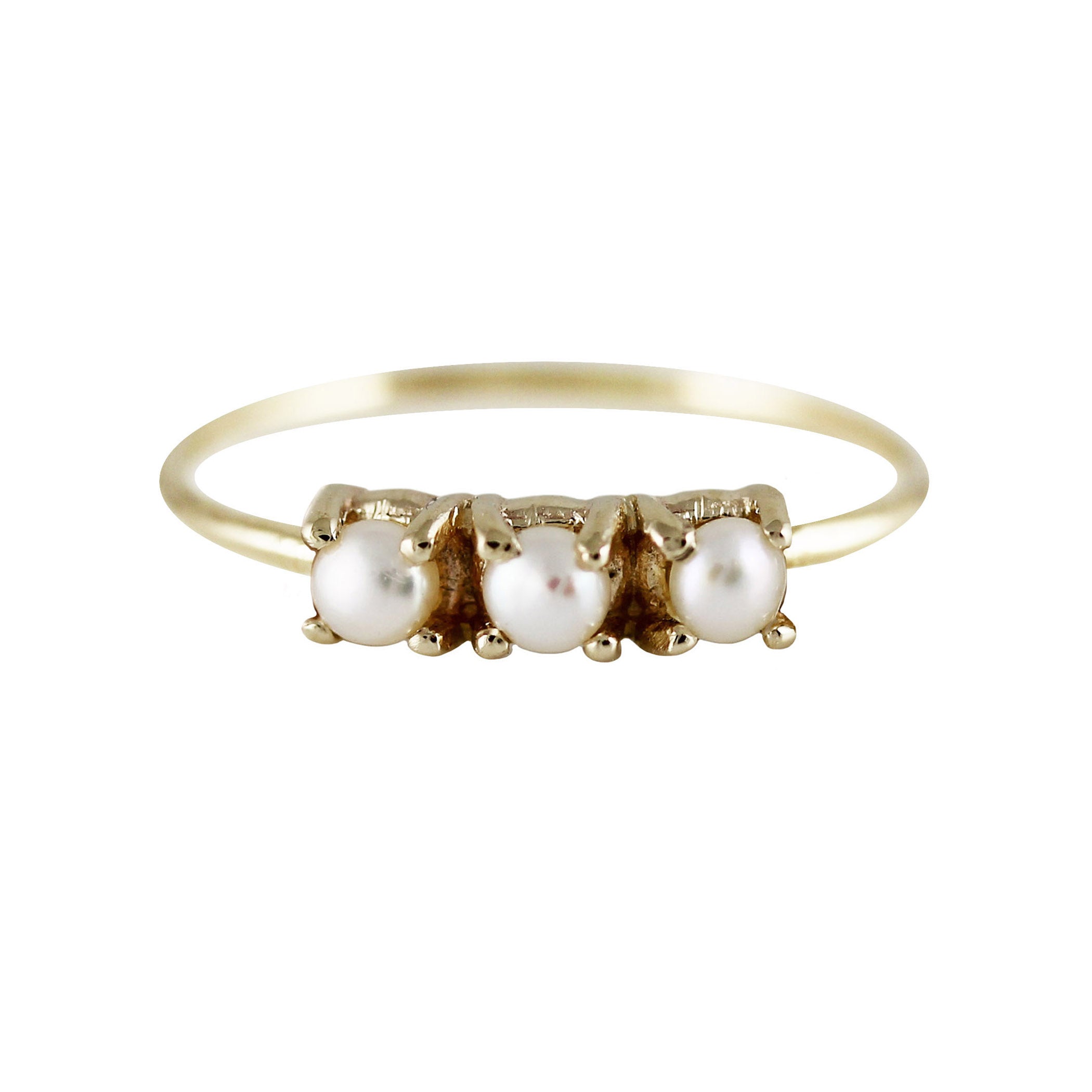 MEDIUM TRIO PEARLS RING