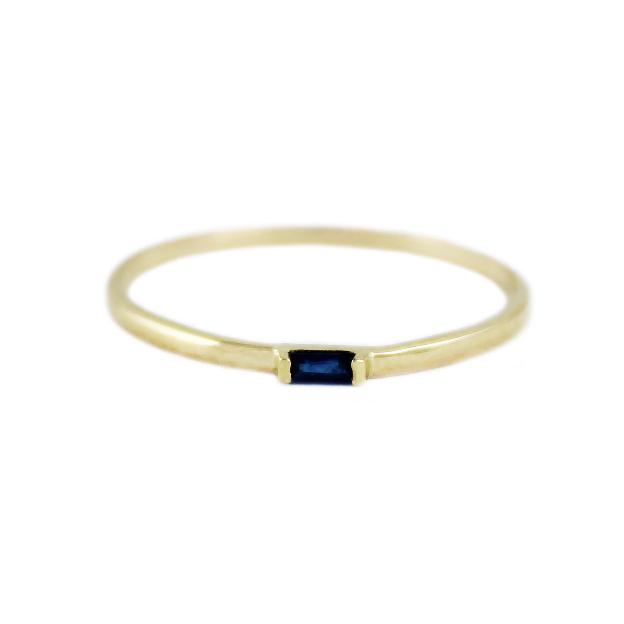 SAPPHIRE BAGUETTE BAND