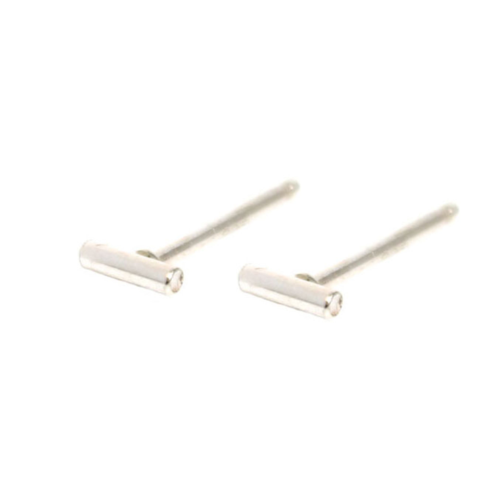 SILVER STAPLE 5MM STUDS