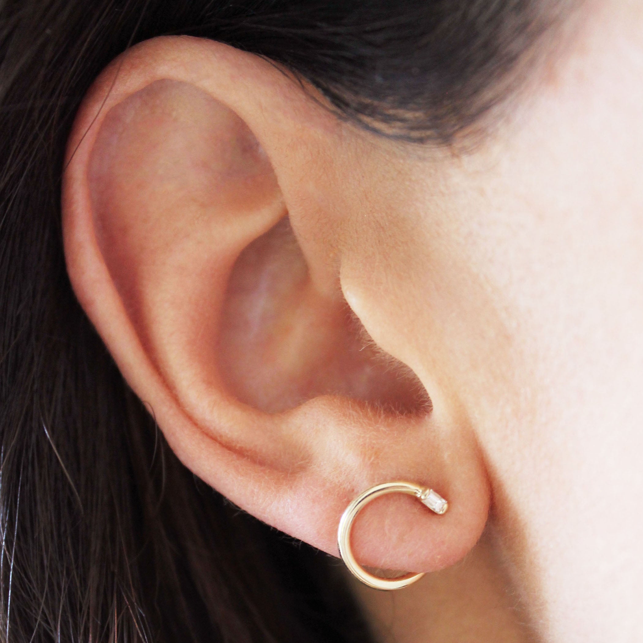 SLIP ON DIAMOND BAGUETTE STUDS