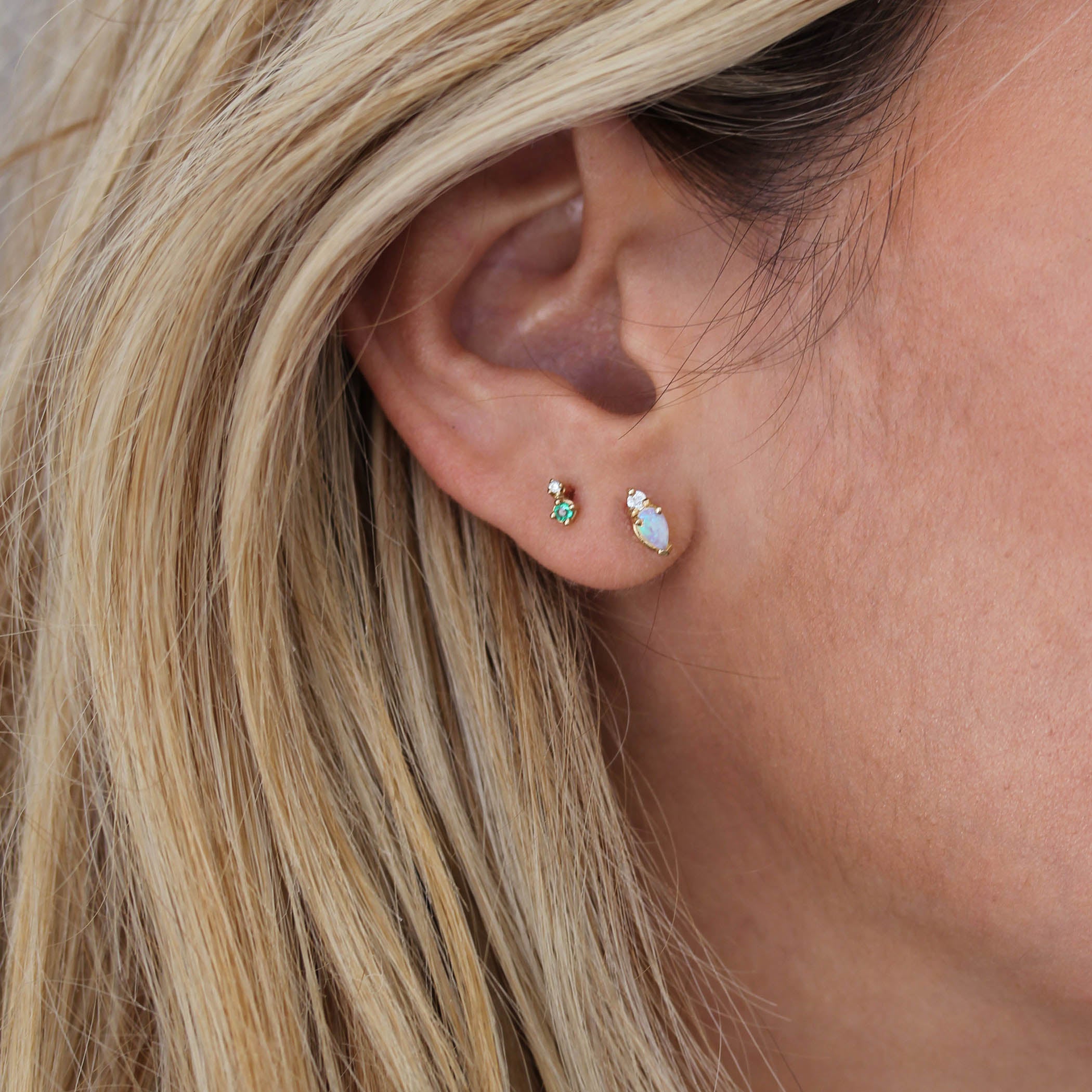 TINY EMERALD AND DIAMOND STUD