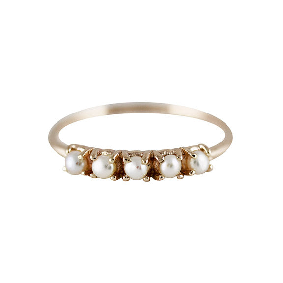 5 SMALL PEARL RING
